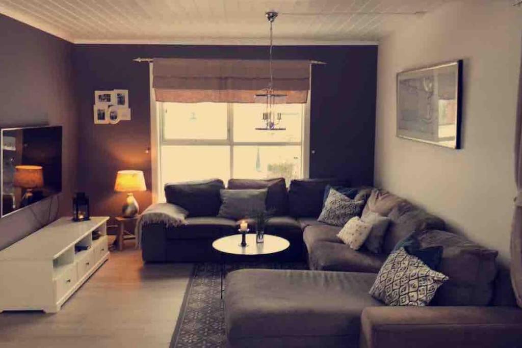 Stor Enebolig Med Flott Hage Og Sommerstue Skarpnes Exterior foto