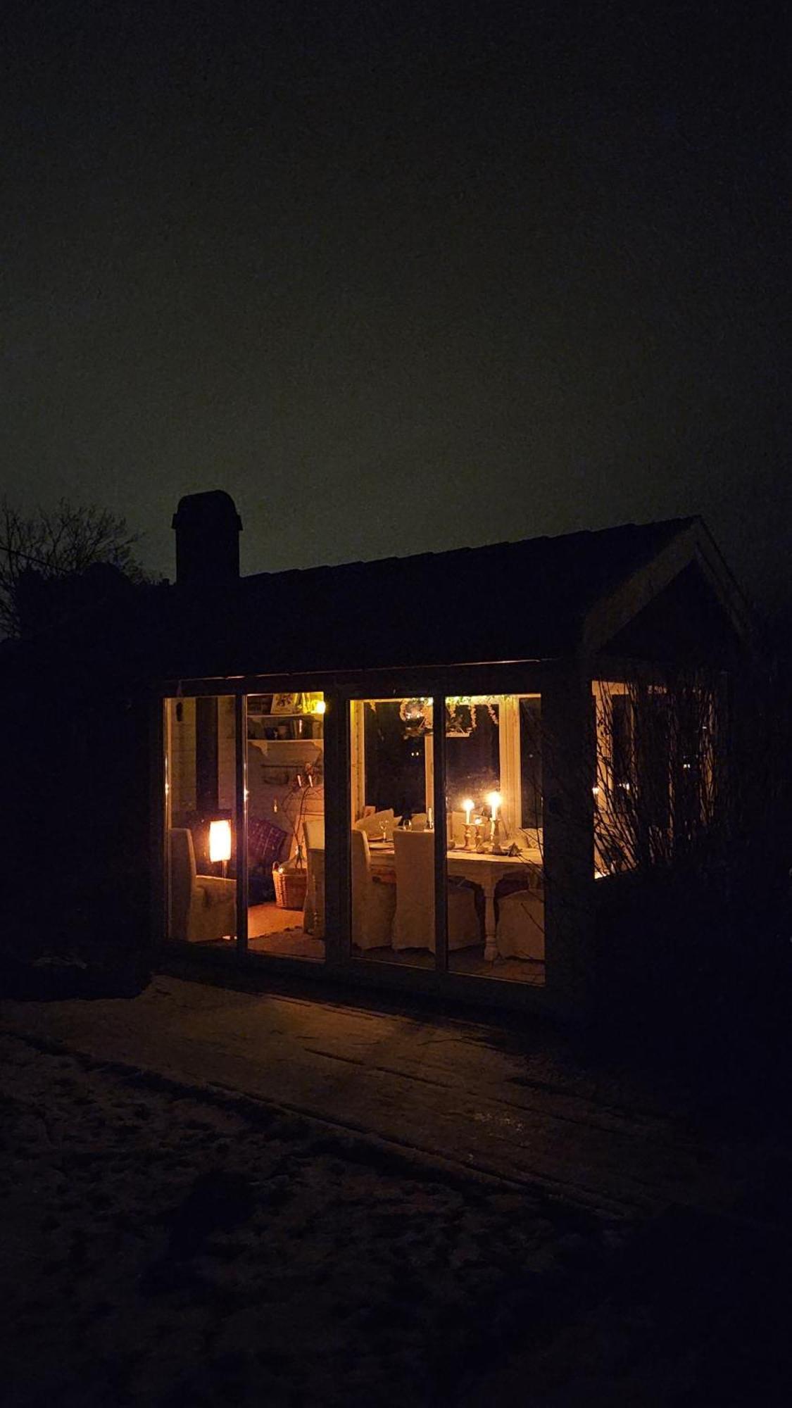 Stor Enebolig Med Flott Hage Og Sommerstue Skarpnes Exterior foto